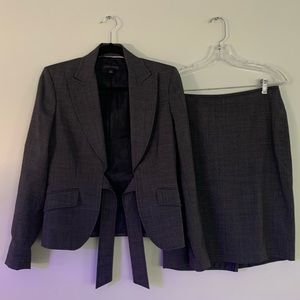 💪🏻 Women’s Power Suit 💪🏻